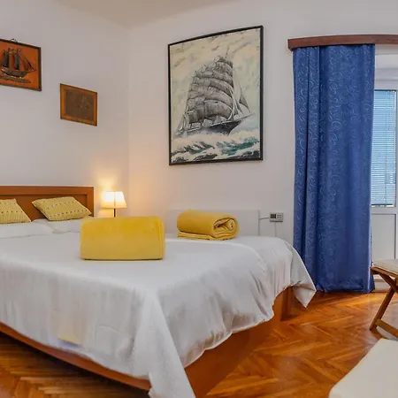 Charming Retreat In Old Town Korčula