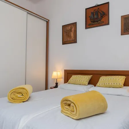 Апартаменты Charming Retreat In Old Town