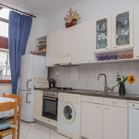 Daire Charming Retreat In Old Town *