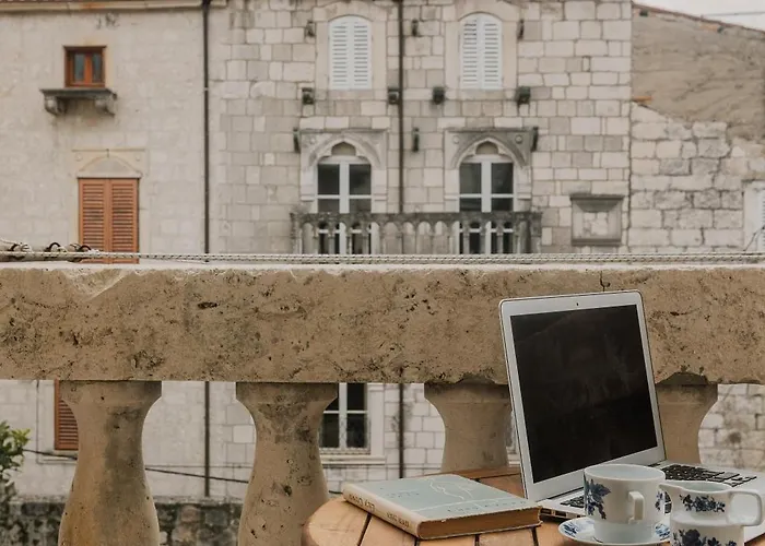 Charming Retreat In Old Town * Корчула