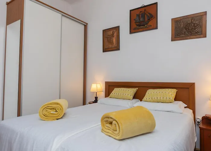 Апартаменты Charming Retreat In Old Town