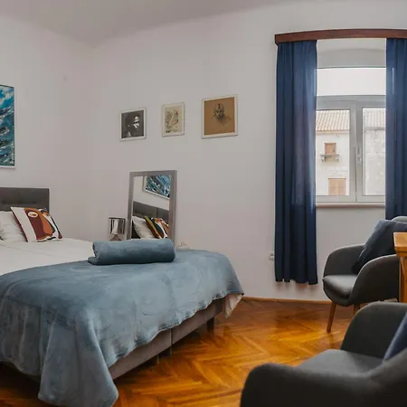Apartament Charming Retreat In Old Town