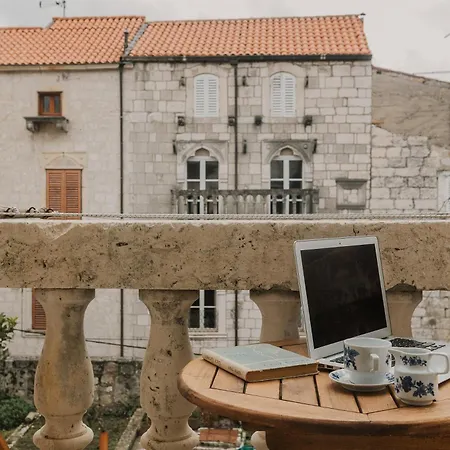Charming Retreat In Old Town * Korčula